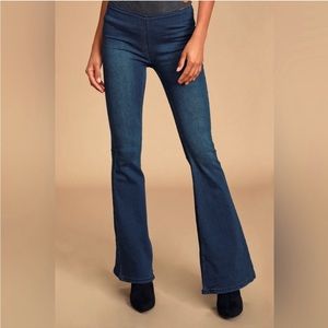 FREE PEOPLE, penny pull-on flare jeans, Excellent pre-owned condition